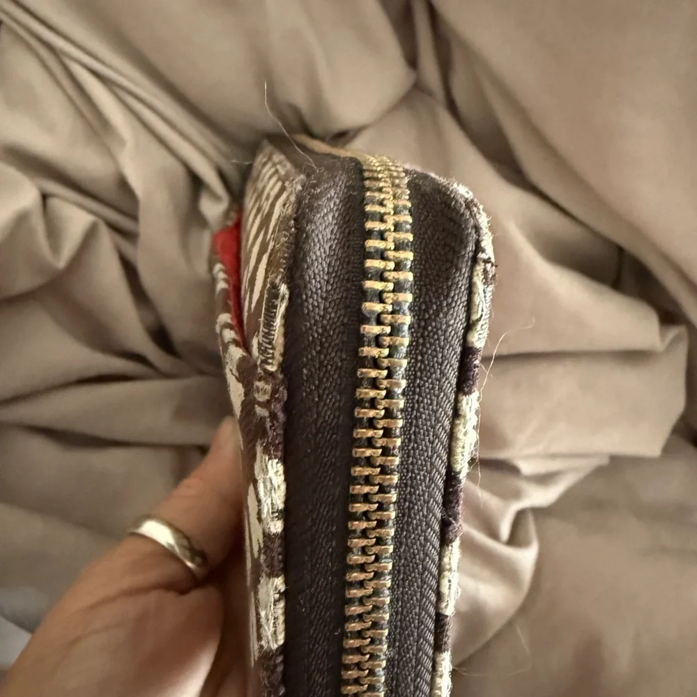 Kate Spade Classic Spade Neda zip-around wallet guc
